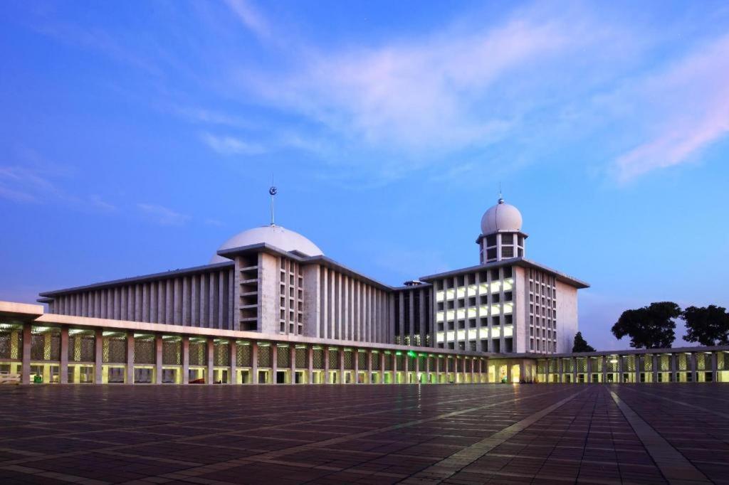 Grand Cempaka Business Hotel Jakarta Extérieur photo