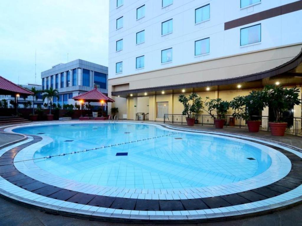 Grand Cempaka Business Hotel Jakarta Extérieur photo